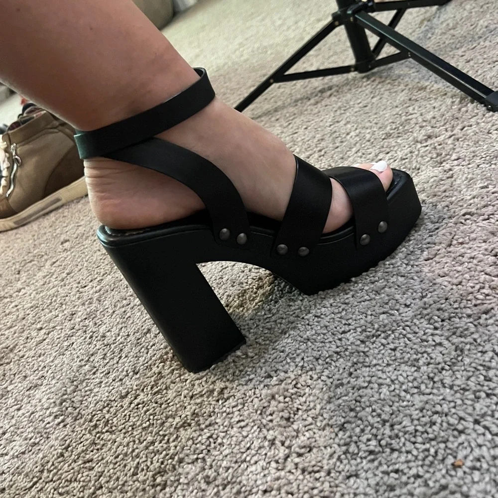 Sam Edelman Black Leather Platform Sandals